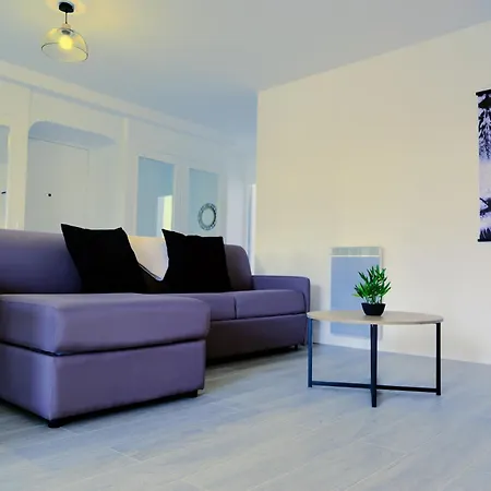Ferienwohnung Calypso- Grand T3 70 M2 - Arrivee Autonome - Parking Prive Gratuit Melun Exterior foto