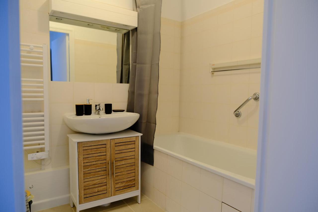 Calypso- Grand T3 70 M2 - Arrivee Autonome - Parking Prive Gratuit Apartment
